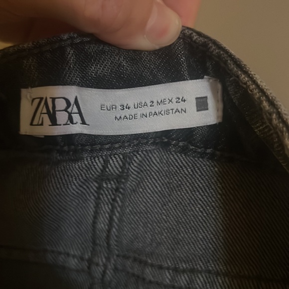 Zara jeans - Picture 2 of 4